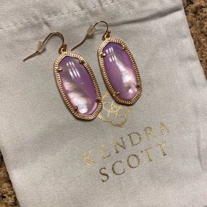 Elle Rose Gold Earrings in Lilac Mother of Pearl